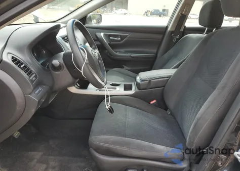 2015 Nissan Altima 2.5 из США, поврежденный, VIN 1N4AL3AP1FC272854